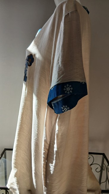 Tee Shirt beige impression 