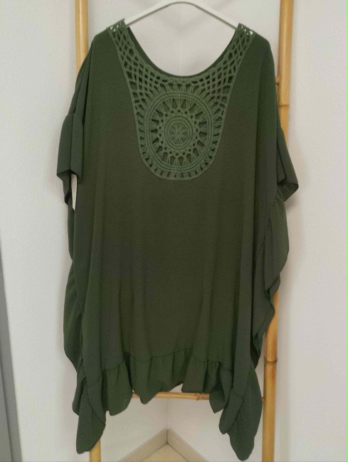 Robe dos macramé