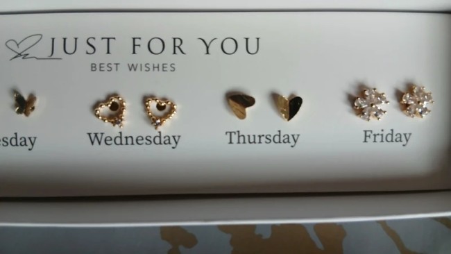 Semainier de boucles d'oreilles