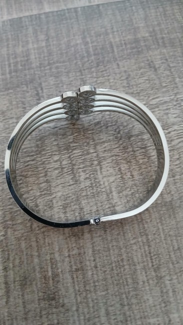 Bracelet en acier inoxydable avec motif arbre de vie