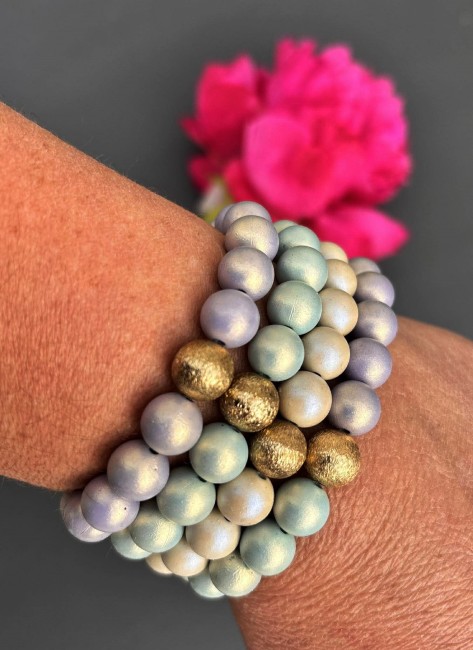 NAYA - Bracelet de perles soft touch pastel Bracelet fantaisie composé de perle touch soft au toucher de pêche pour une harmonie de couleurs pastels chic