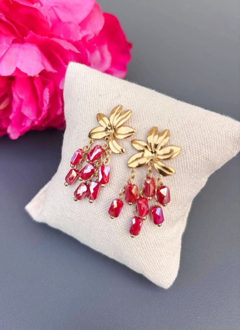MAIORI - Boucles d'oreilles fleur et perles naturelles rouge grenat
