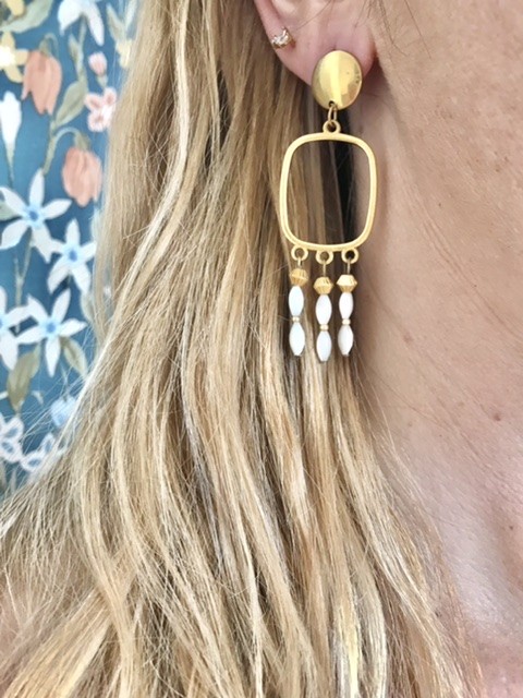 D17E6CD7-9959-473A-ACF8-01577475DE70