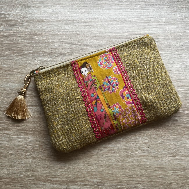pochette Geisha en velours safran