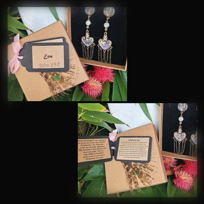 Lumière et élégance se rencontrent dans ces bijoux artisanaux français : émaillage fait main, chaînettes délicates et gemmes véritables. Un design raffiné inspiré de l’aube, livré dans un écrin personnalisé, parfait pour un cadeau précieux.