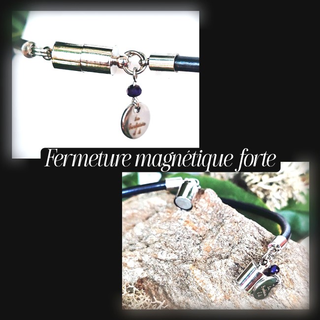 Le fermoir magnétique puissant, orné d’une médaille signée Les Fantaisies d’A., scelle l’alliance entre modernité et héritage ancien.