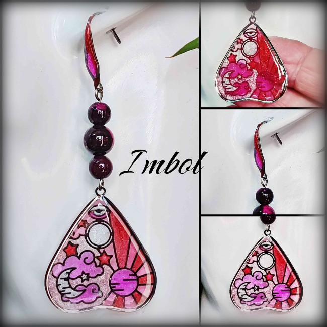 Présentation des boucles d'oreilles ésotériques 