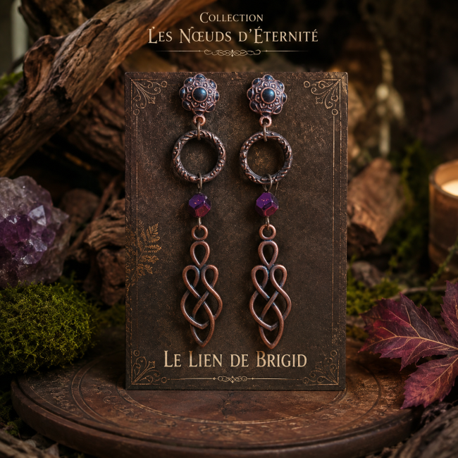 Le Lien de Brigid – Boucles d'oreilles celtiques en hématite | Les Fantaisies d'A Boucles d'oreilles artisanales Le Lien de Brigid en laiton cuivré et hématite, collection Les Nœuds d'Éternité.