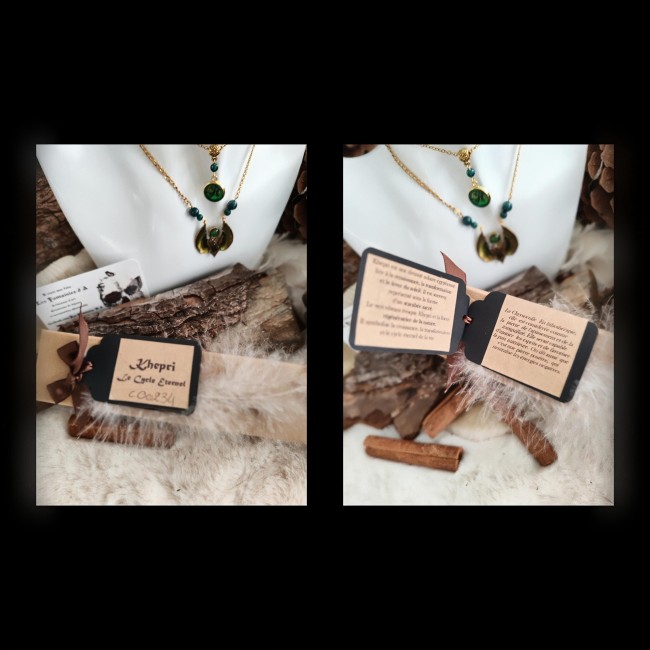 Collier Khépri Le Scarabée Solaire – Série exclusive et numérotée Collier Khépri Le Scarabée Solaire présenté sur buste blanc avec écrin personnalisé, carte d’identification numérotée et carte de lithothérapie dans un décor naturel