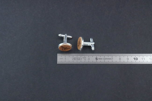 Boutons de manchette bois merisier pyrogravure Rock On et Hang Loose''