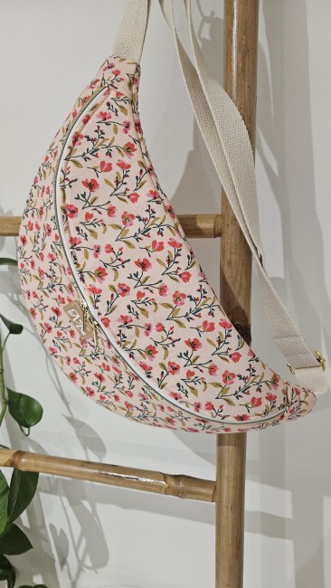 Sac banane en coton imprimé fleuri rose 