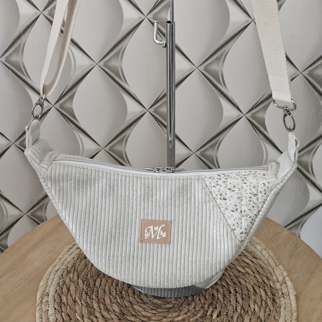Sac demi lune Hoshi en velours côtelé coloris beige lurex argenté et contraste coton fleuri tout doux
