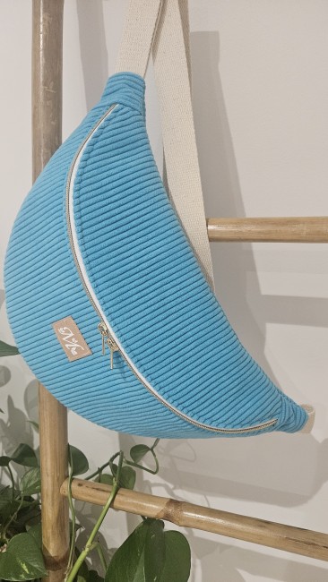 Sac banane en velours côtelé coloris turquoise 