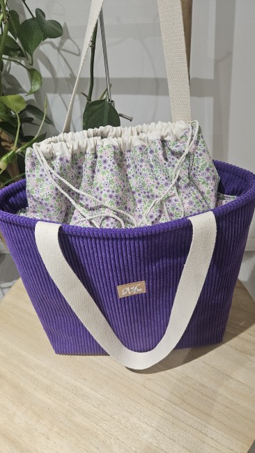 cabas fourre tout en velours côtelé coloris violet 