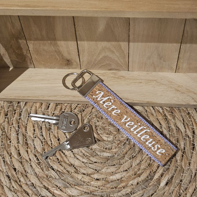 Porte clés message MÈRE VEILLEUSE coloris lilas