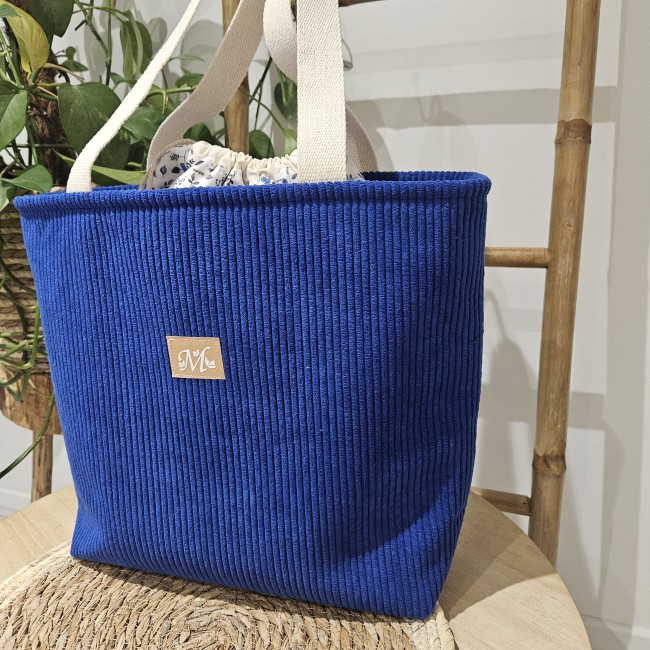 cabas fourre tout en velours côtelé coloris bleu roi