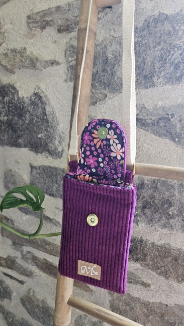 pochette bandoulière pour portable velours côtelé coloris violet 