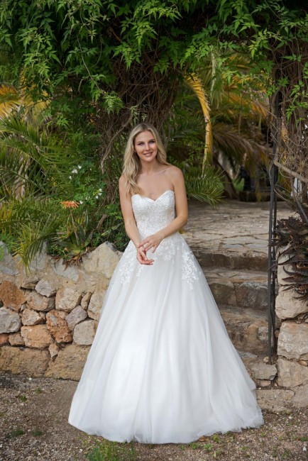 Robe de mariée princesse, destockage, bonnes affaires Robe de mariée princesse, destockage, bonnes affaires