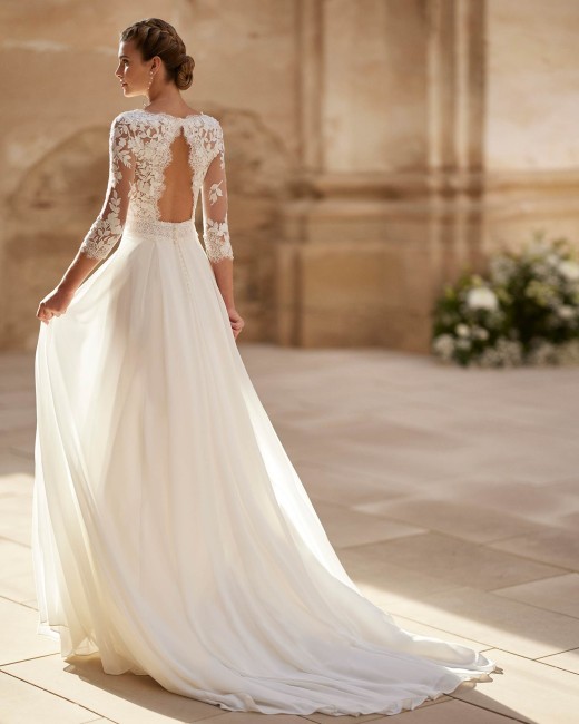 Robe de mariée haut de gamme, Modèle HARIKA de la marque Alma Novia taille 36 Destockage