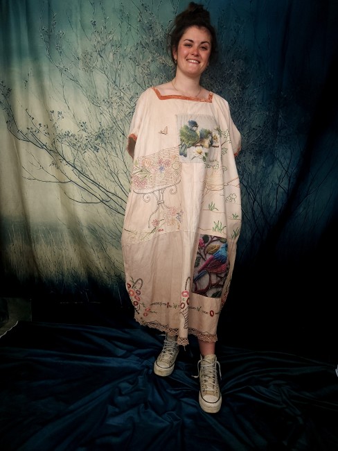 Pièce unique , robe oversize , lin boderie main , applications