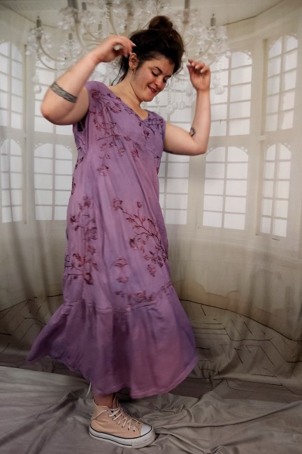 Pièce unique , robe soie ancienne , broderie main , bohème