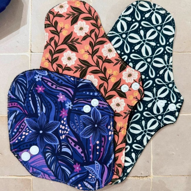 Pack « Juste pour voir » – Assortiment de 3 protections hygiéniques lavables intérieur noir en coton bio