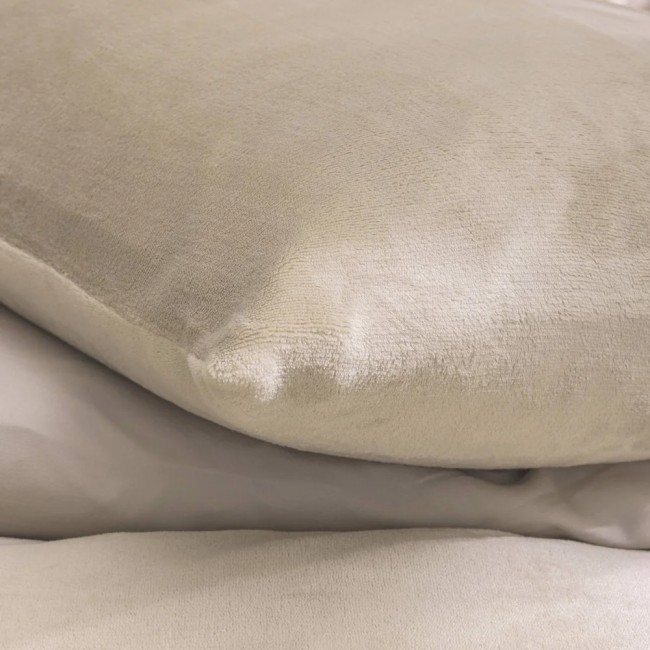 Parure de lit sable microflanelle 240 x 220 cm | Irisia Maison Parure de lit sable microflanelle 240 x 220 cm | Irisia Maison