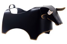 Taureau porte‑bouteille métal décoratif avec bouteille de vin