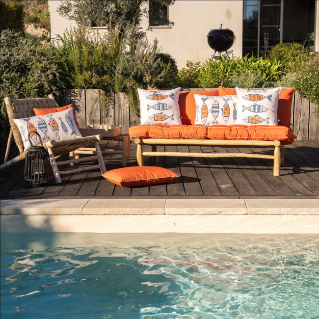 Coussin extérieur fish club Sud Étoffe – coussin exotique anti-UV Coussin extérieur fish club Sud Étoffe – coussin exotique anti-UV