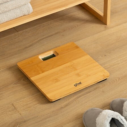 Pèse-personne en bambou naturel digital avec écran LCD Pèse-personne en bambou naturel digital avec écran LCD
