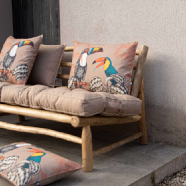 Coussin extérieur toco atmosphère Sud Étoffe. Déperlant, anti-UV et motif exotique pour terrasse et jardin.