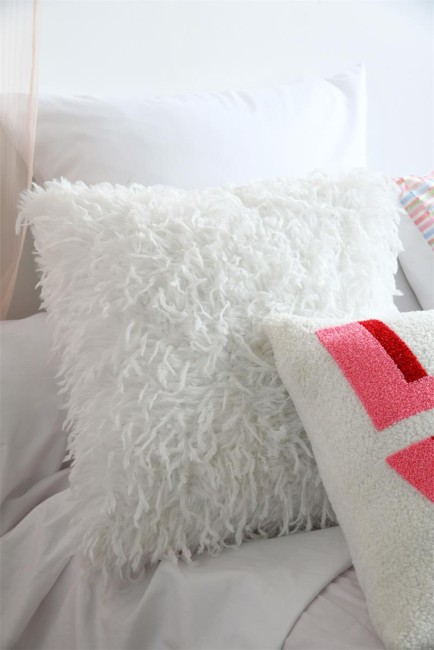 Coussin Poule frisée blanc 45 × 45 cm | Irisia Maison
