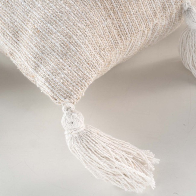 Housse de coussin Ines 40 × 40 cm coton avec pompons | Irisia Maison Housse de coussin Ines 40 × 40 cm coton avec pompons | Irisia Maison