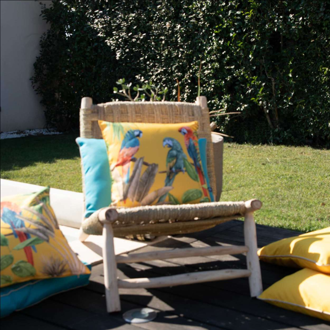 coussin exterieur aras soleil sud etoffe motif exotique anti uv deperlant jardin