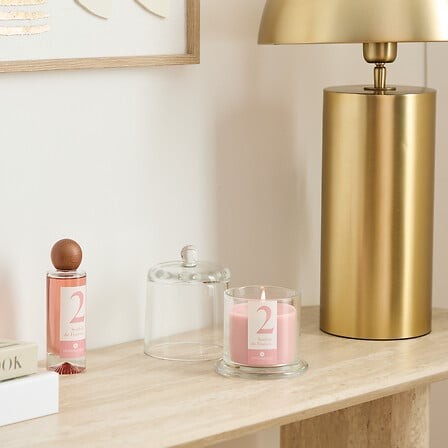 Coffret parfumé fraise Numia – bougies diffuseur et spray Coffret parfumé fraise Numia – bougies diffuseur et spray