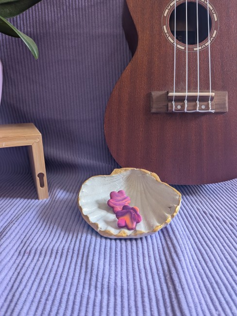 Boucle clou fleuri