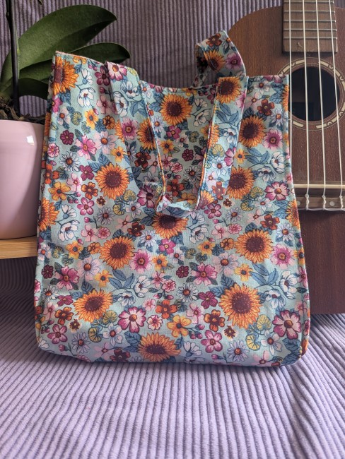 Mini tote bag