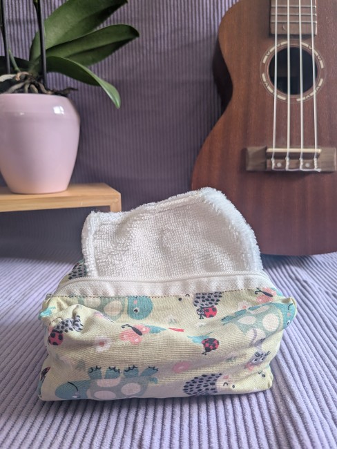 Trousse de toilettes enfant avec lingette