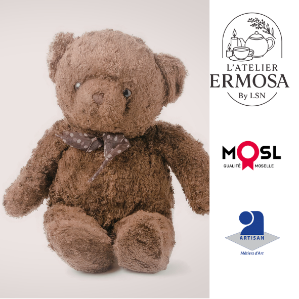 Utilisation sur un brûle-parfum Placez un fondant parfumé dans la coupelle supérieure du brûle-parfum. Insérez une bougie chauffe-plat dans la partie inférieure. Allumez la bougie le fondant fond (1)