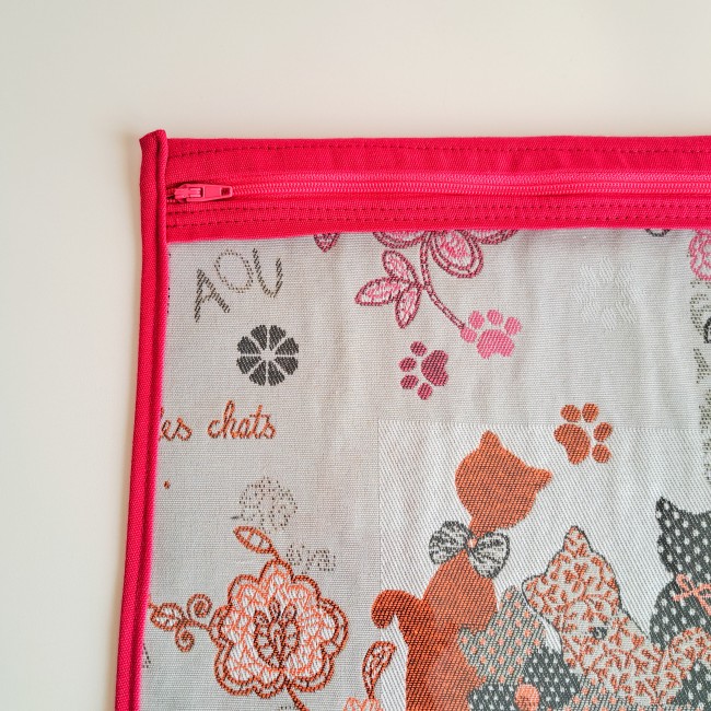 pochette à projet chat rose point de croix