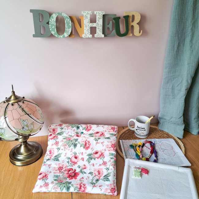 pochette rangement cadre a broder broderie fleur rose