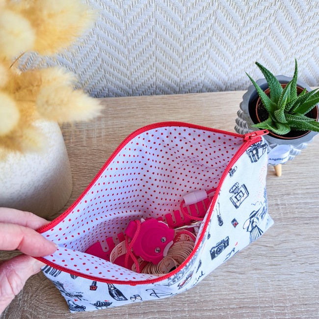 pochette-cadeau-tricoteuse-voyage-Angélique-La-fée-En-Fil pochette cadeau tricoteuse voyage