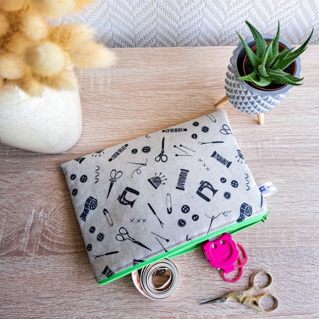 pochette-marqueurs-mailles-crochet-Angélique-La-fée-En-Fil pochette marqueurs mailles crochet