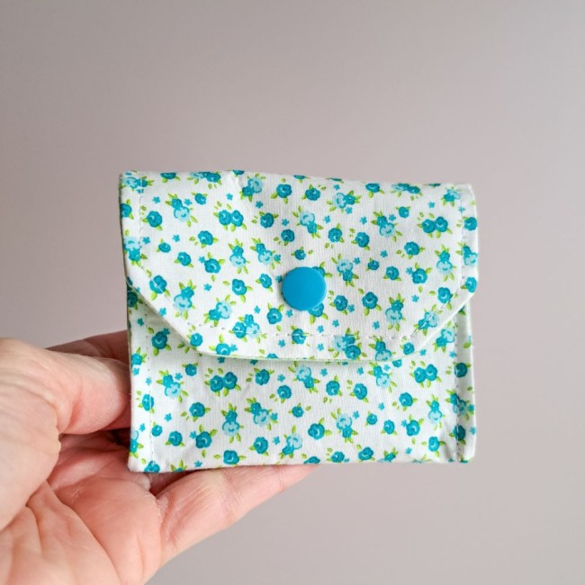 poubelle à fil fleur bleu pour travaux d'aiguilles