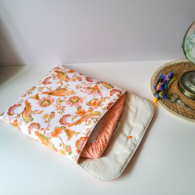 pochette-cadre-a-broder-point-de-croix-oiseaux-savannah-angelique-la-fee-en-fil pochette pour cadre à broder pour point de croix en coton motif oiseau et fleur