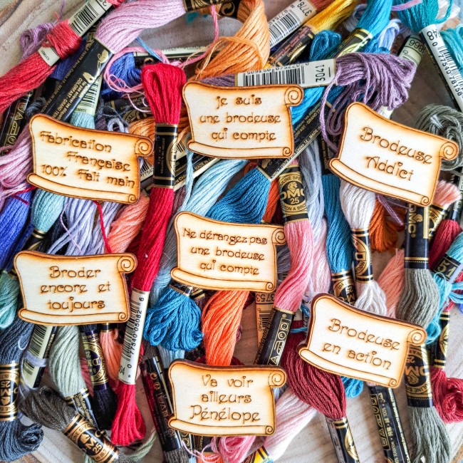aimant à aiguille parchemin en bois message broderie