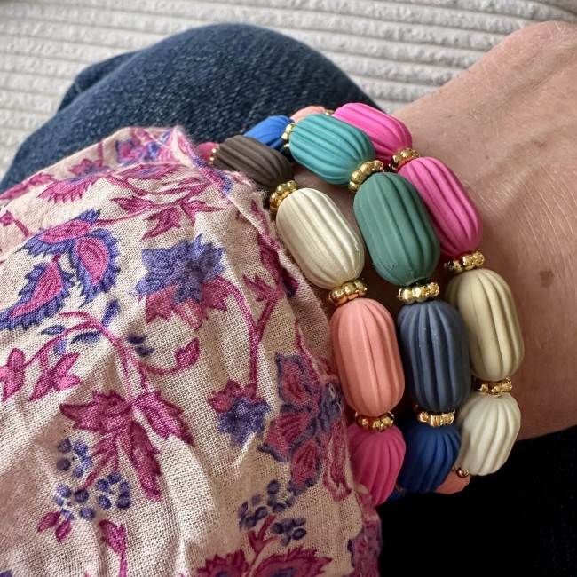 bracelet bohème porté femme poignet