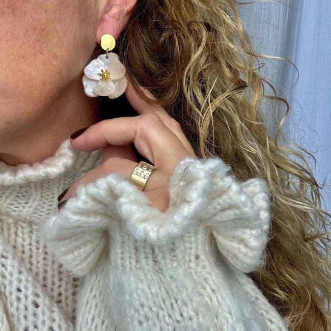 Boucles d’oreilles fleurs ivoire, Lena