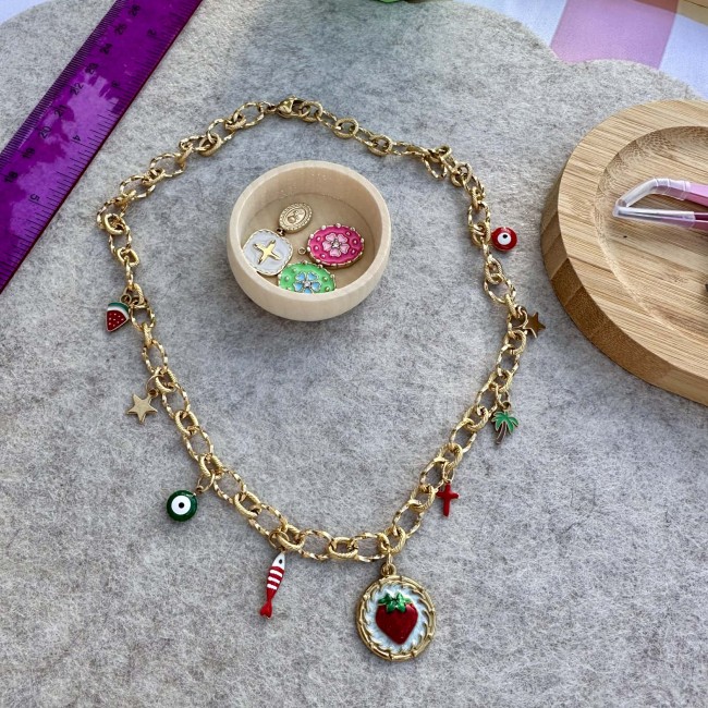 Atelier créatifs de bijoux collier et bague en acier inoxydable doré, proche de Bordeaux, idée EVJF, anniversaire, cadeau, bijou unique et personnalisé