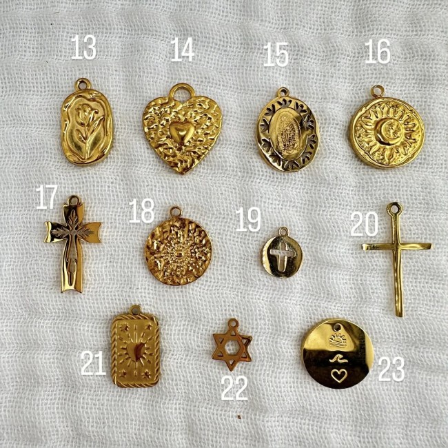 collier de créateur personnalisable, à composer soi-même, bar à colliers,  cordon coton tressé ajustable et pendentifs acier inox au choix, atelier proche de Bordeaux